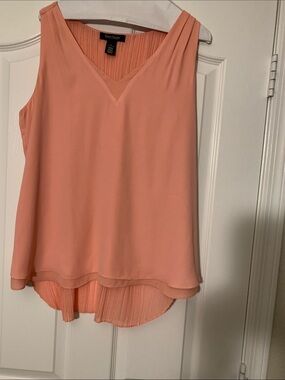 White House Black Market Coral Peach Layered V-Neck Sleeveless Camisole